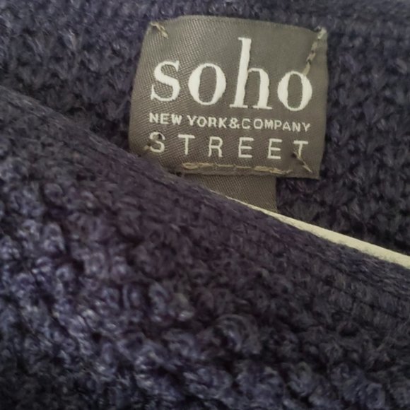 SALE! Scoopneck Crop Sweater - Picture 8 of 15